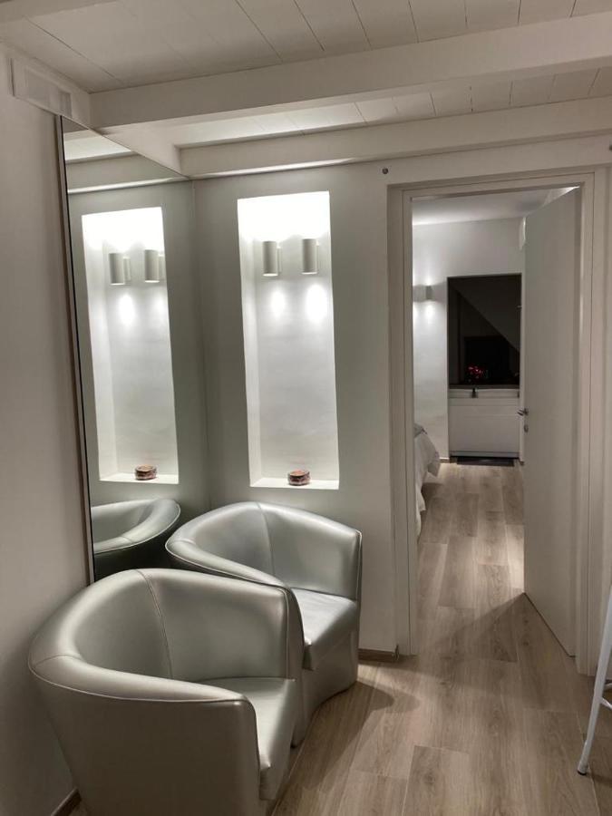 Visavi' Luxury Room 托雷阿马莱 外观 照片