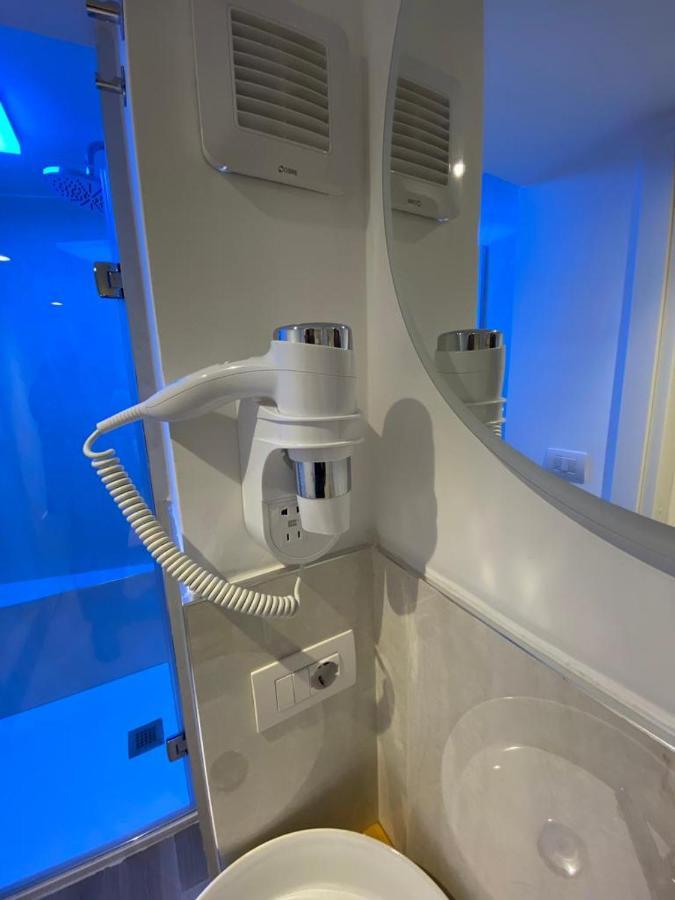 Visavi' Luxury Room 托雷阿马莱 外观 照片