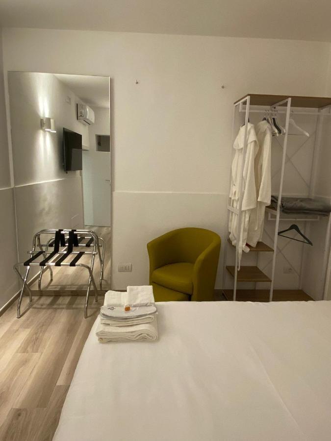 Visavi' Luxury Room 托雷阿马莱 外观 照片